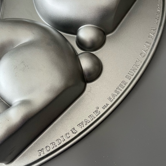 10Cup/2.4Liters Nordic Ware USA Easter Bunny 3D Basket Cake Pan Rabbit Baking - Picture 6 of 8